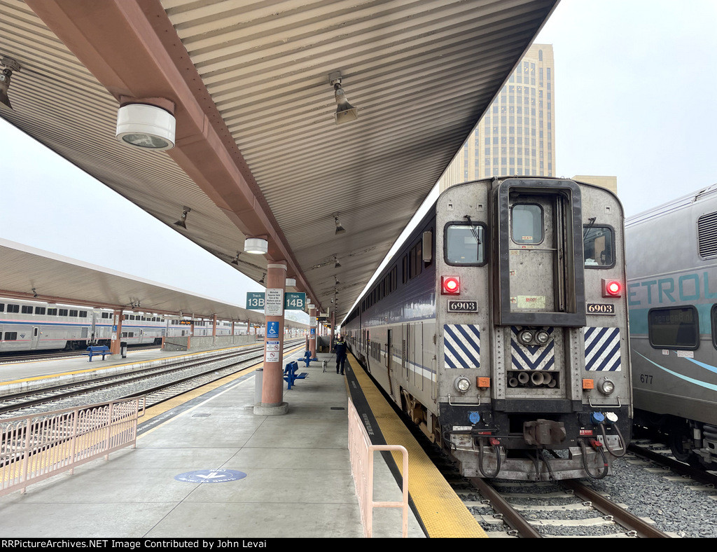 Surfliner Bilevel Car # 6903